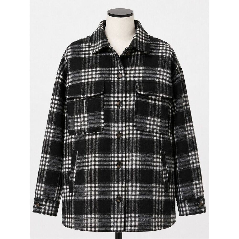 Forever 21 Two Tone Black/White Plaid Shacket Jacket Button Front Pockets Size S